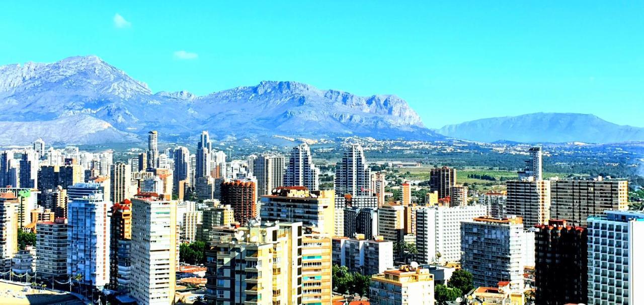 Апартаменты С Видом На Море И Горы Benidorm Buitenkant foto
